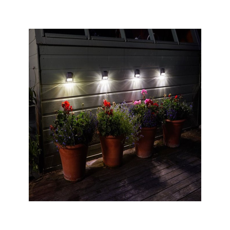 4Pk Wall, Fence & Post Lights Solar Powered Garden Lights