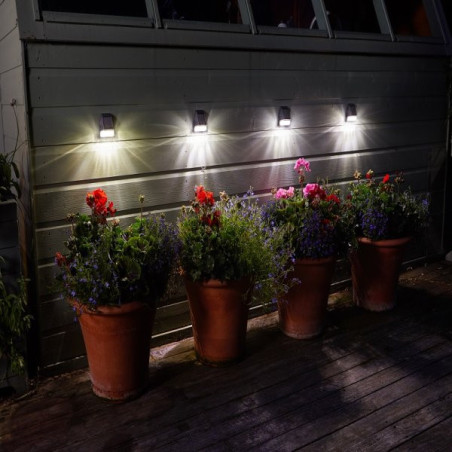 4Pk Wall, Fence & Post Lights Solar Powered Garden Lights